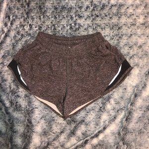 Lululemon Hotty Hot short